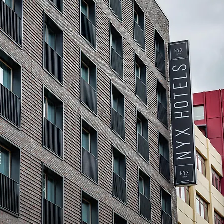 Nyx Hotel Hamburg-3